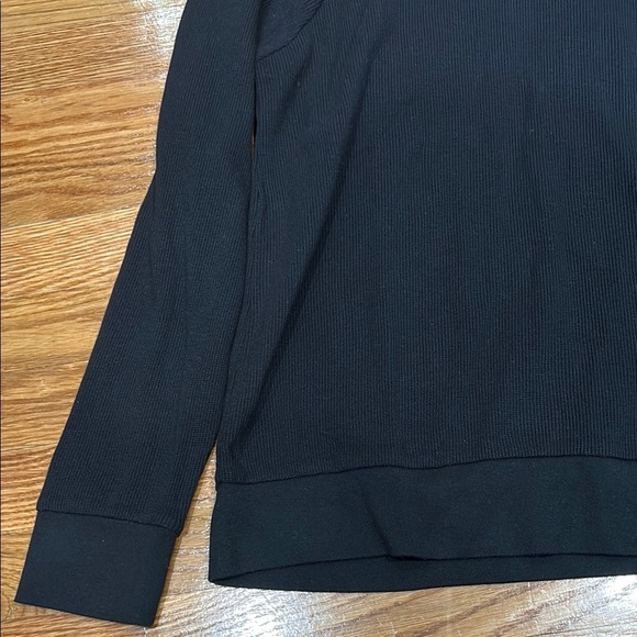 Chaser Brand Black Ribbed Long sleeve open back Women's Top large new w tags - Picture 3 of 7